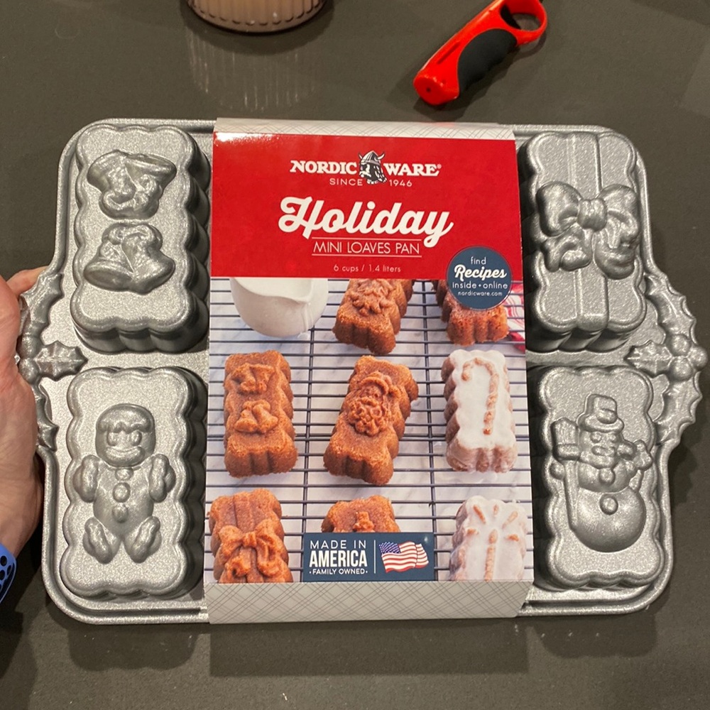 Nordicware Holiday Mini Loaves Pan